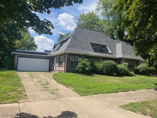 1120 Delia Ave, Akron, OH, 44320-2057 | Card Image