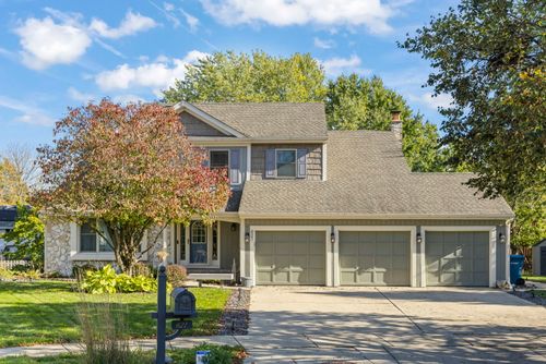 621 Lindsay Ct, West Dundee, IL, 60118-3311 | Card Image