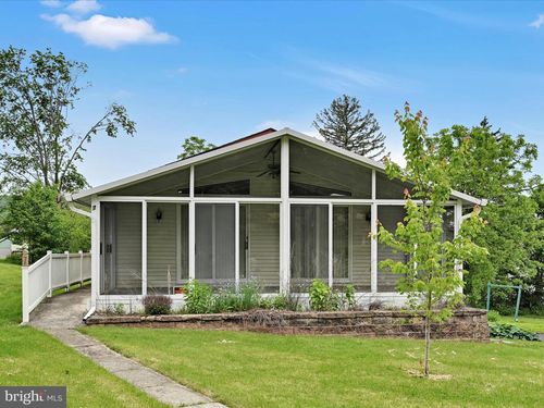 7 Zerbe St, CRESSONA, PA, 17929-1513 | Card Image