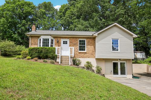 113 Diana Dr, Dickson, TN, 37055-2308 | Card Image