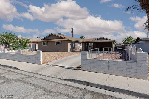 922 Westminster Avenue, Las Vegas, NV, 89119 | Card Image