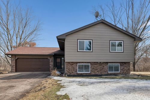 6532 272nd Ct, Wyoming, MN, 55092-8398 | Card Image