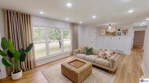 301 Edgewood Ave, Elizabethtown, KY, 42701-2829 | Card Image