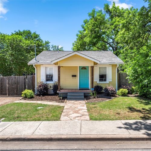 1208 Cedar Ave, Austin, TX, 78702-1834 | Card Image