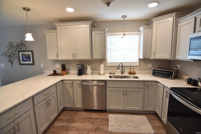 205 W Locust St, Condo with 2 bedrooms, 2 bathrooms and null parking in Fort Branch IN | Image 5