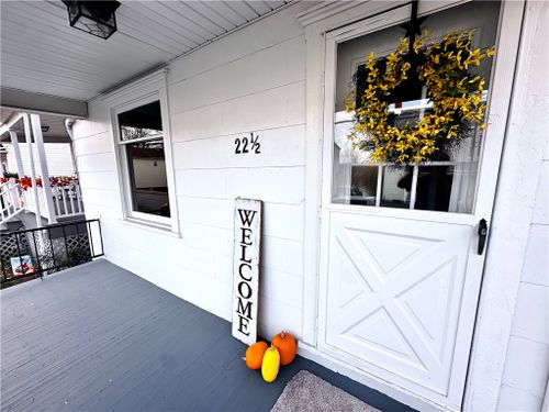 22 S Water St, Masontown, PA, 15461-2152 | Card Image