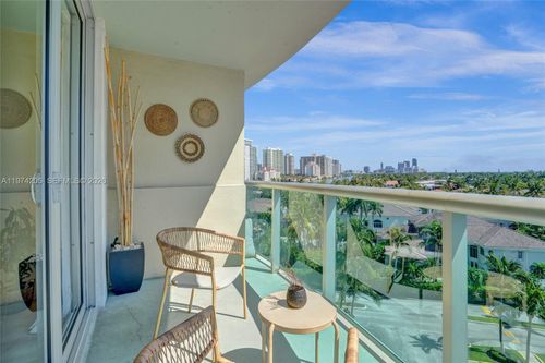 718-19380 Collins Ave, Sunny Isles Beach, FL, 33160-5870 | Card Image