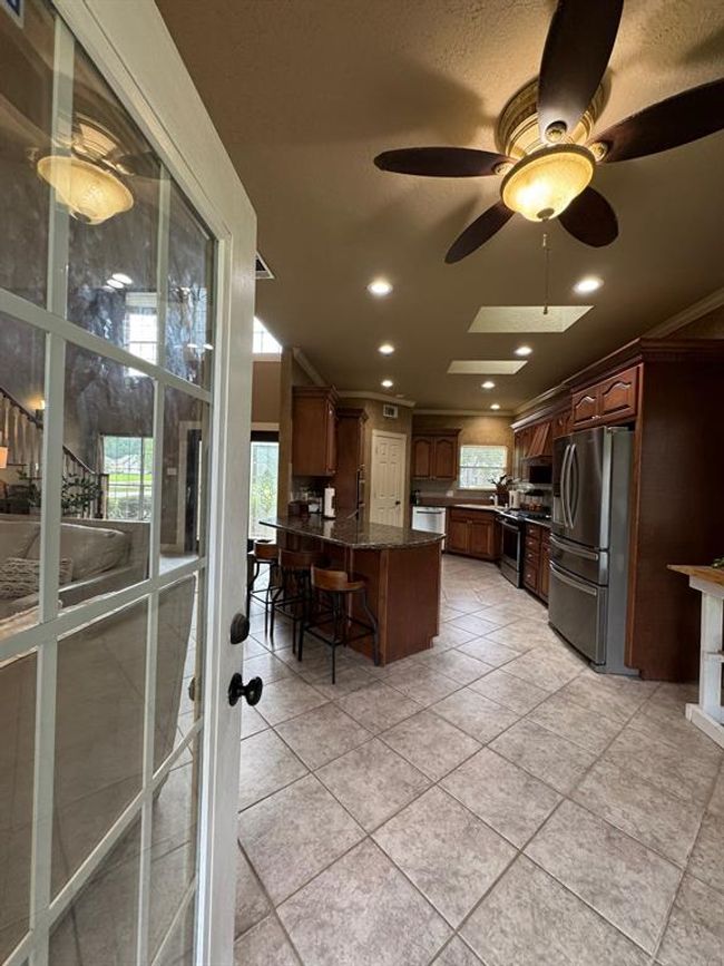 29015 Commons Oaks Dr, House other with 5 bedrooms, 4 bathrooms and 2 parking in Huffman TX | Image 37