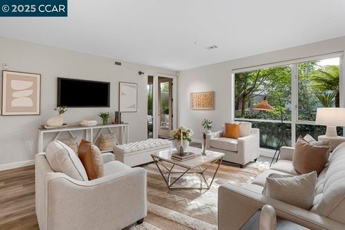 apt-131-1655 N California Blvd, Walnut Creek, CA, 94596-4469 | Card Image
