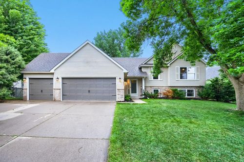 9182 Jergen Bay S, Cottage Grove, MN, 55016-5022 | Card Image