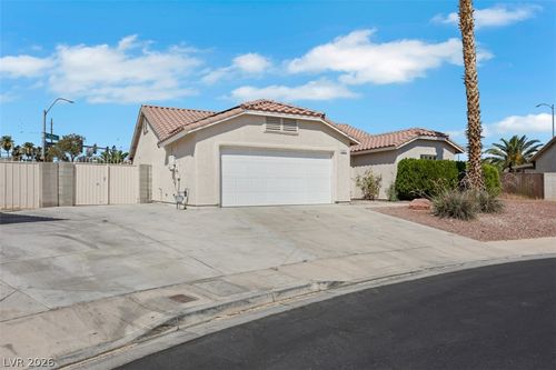 5211 Joshua Jose St, North Las Vegas, NV, 89031-7824 | Card Image