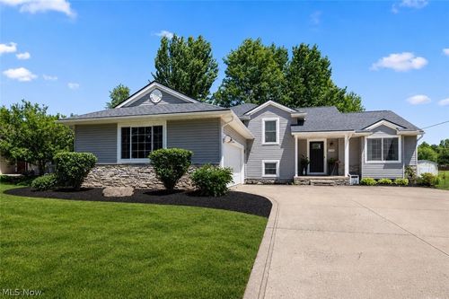 1193 Elm St, Grafton, OH, 44044-1303 | Card Image