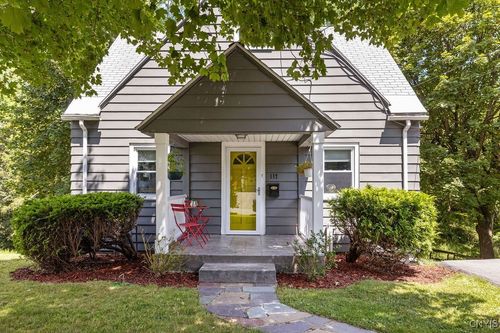 117 Briarcliff Rd, Syracuse, NY, 13214-1512 | Card Image