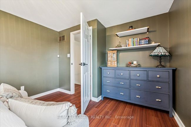 3193 Greenbough Cres, House other with 3 bedrooms, 3 bathrooms and 2 parking in Burlington ON | Image 17