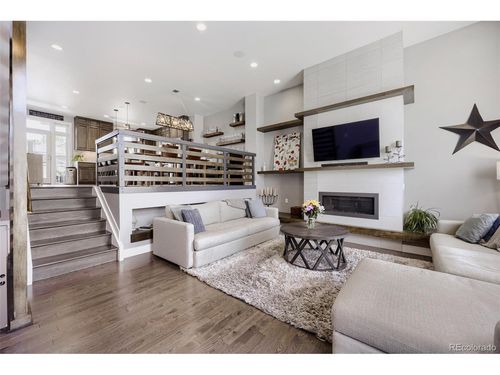 6729 E Lowry Blvd, Denver, CO, 80230-6732 | Card Image