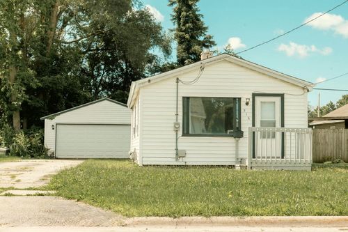 516 Clark St, South Beloit, IL, 61080-1318 | Card Image