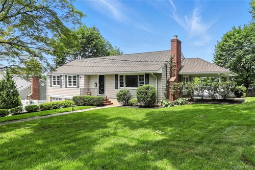 53 Upland St, Port Chester, NY, 10573-2326 | Card Image