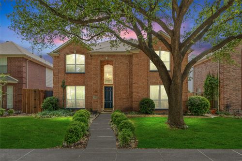 18815 Park Grove Ln, Dallas, TX, 75287-3975 | Card Image