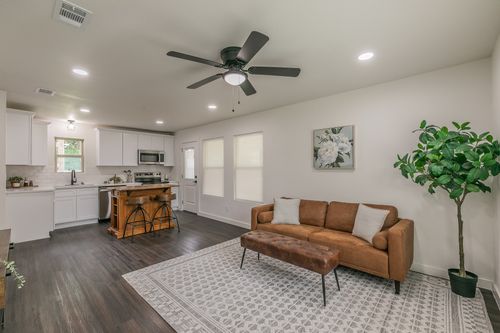 516 New Hope St, Terrell, TX, 75160-4439 | Card Image