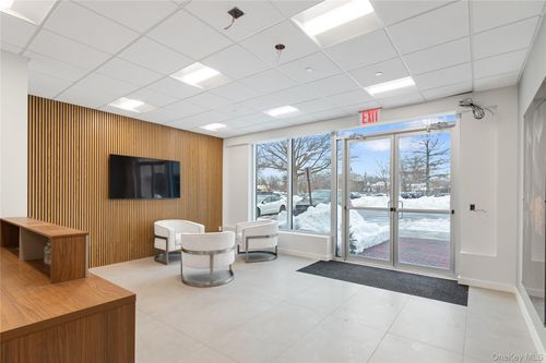 1051 Franklin Ave, Garden City, NY, 11530-2922 | Card Image