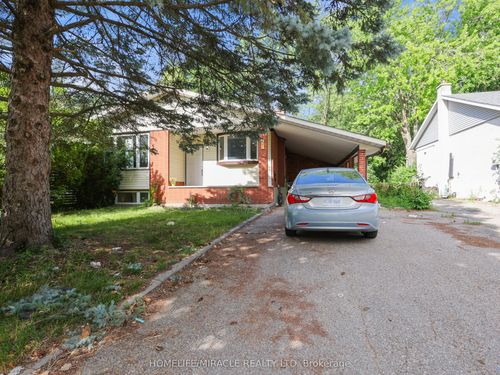 7 Cardill Cres, Waterloo, ON, N2L3Y7 | Card Image