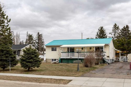 4108 49a Ave, Innisfail, AB, T4G1J9 | Card Image