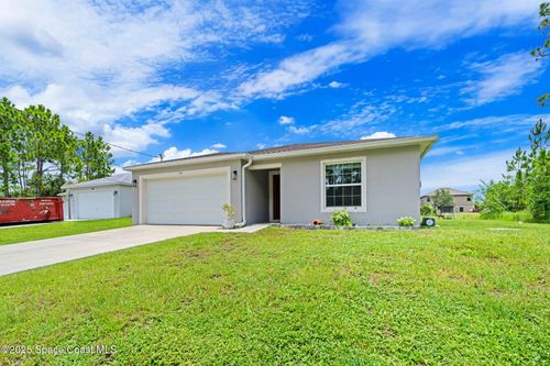575 Paigo St Se, Palm Bay, FL, 32909-8956 | Card Image