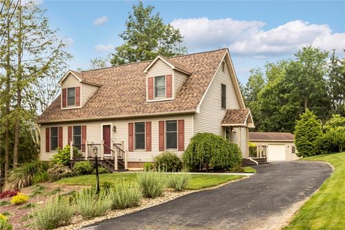 4 Pleasant Grove Dr, Patterson Heights, PA, 15010-3033 | Card Image