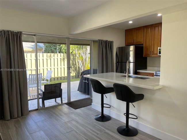 12000 Sw 110 Th Street Cir N, Townhouse with 3 bedrooms, 2 bathrooms and null parking in Miami FL | Image 5