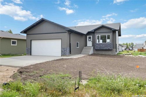 208 2 St S, Waldheim, SK, S0K4S4 | Card Image