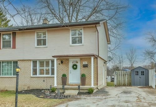 740 Notre Dame Dr, London, ON, N6J3B6 | Card Image