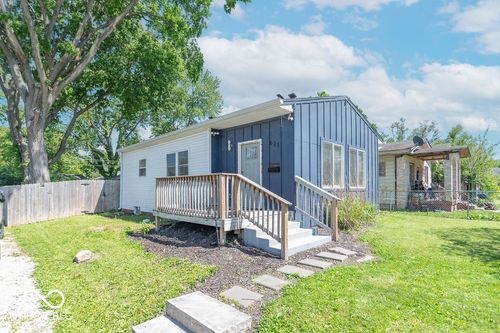 621 N Bradley Ave, Indianapolis, IN, 46201-2616 | Card Image