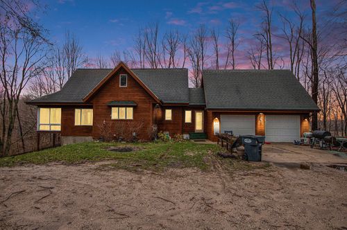 3791 Hochberger Rd, Eau Claire, MI, 49111-9690 | Card Image