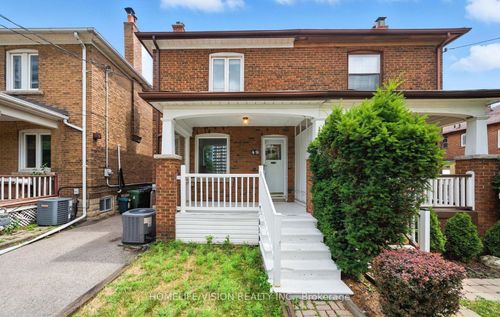 49 Rawlinson Ave, Toronto, ON, M4P2N1 | Card Image