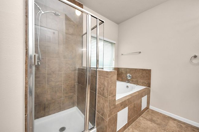 14311 Lakepointe Bend Ln, House other with 6 bedrooms, 4 bathrooms and 2 parking in Cypress TX | Image 30