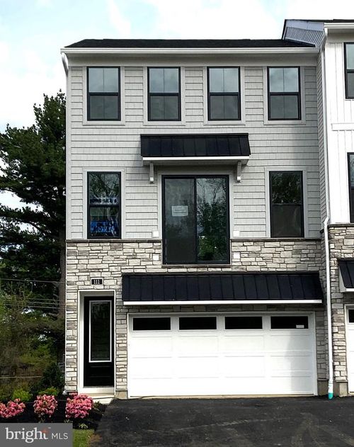 6-111 Brianna Ct, CHALFONT, PA, 18914 | Card Image