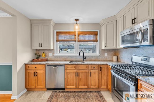 110 Oak Dr, House other with 4 bedrooms, 3 bathrooms and null parking in Middlesex NJ | Image 13