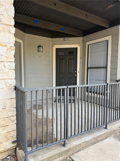 30-d-10616 Mellow Mdws, Austin, TX, 78750-1216 | Card Image