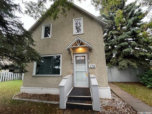 178 6th St E, Prince Albert, SK, S6V0M8 | Card Image