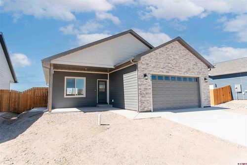 1629 Fivemile Creek Ave, Montrose, CO, 81401-4353 | Card Image