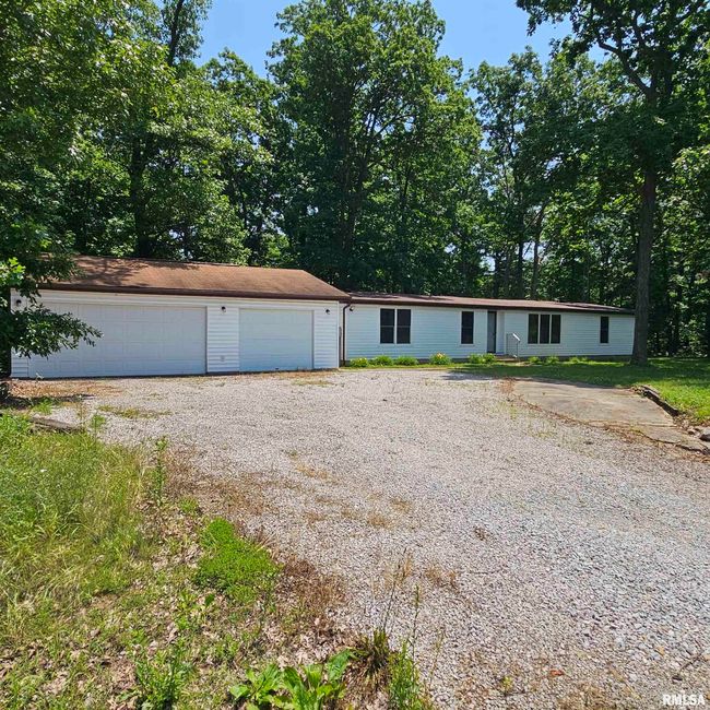 22488 N Mayflower Ln, House other with 3 bedrooms, 2 bathrooms and null parking in Dix IL | Image 45