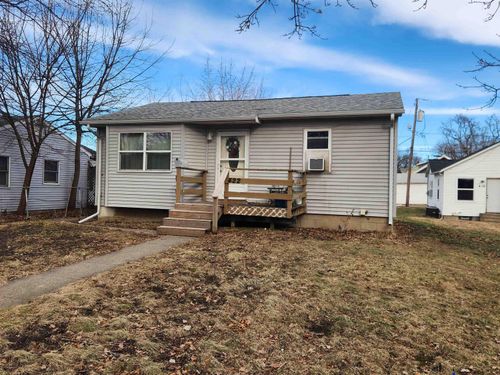422 Hartman Ave., Waterloo, IA, 50701 | Card Image