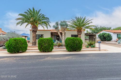 212 E La Espina, Green Valley, AZ, 85614 | Card Image