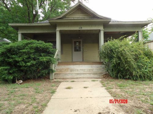 119 N Mound St, Pratt, KS, 67124-1742 | Card Image