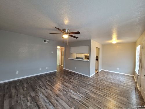 17-516 Gentleman Rd, Balcones Heights, TX, 78201-1818 | Card Image