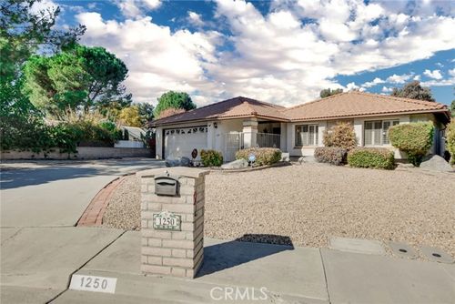  Sequoia Circle, Hemet, CA, 92545 | Card Image