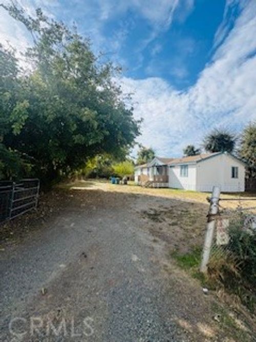 1582 4th Ave, Olivehurst, CA, 95961-4010 | Card Image