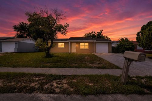 6318 Baldwyn Ave, NEW PORT RICHEY, FL, 34653-1006 | Card Image