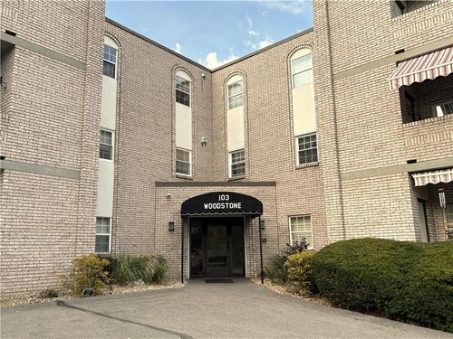 apt-34-103 Woodstone Ln, New Kensington, PA, 15068-4654 | Card Image