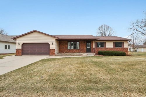 310 Kay Drive, Waunakee, WI, 53597 | Card Image
